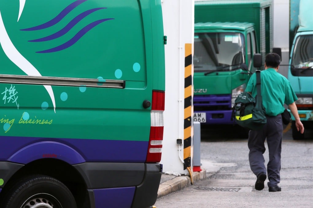 Hongkong Post will offer two-year contracts instead of permanent terms to about 200 staff who complete probation from September. Photo: K. Y. Cheng