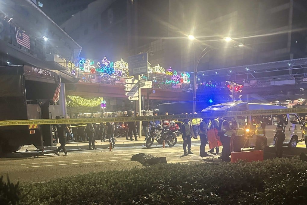 A photo circulating on social media shows the scene of the accident along Jalan Sultan Ismail in Kuala Lumpur, Malaysia, early on Wednesday morning. Photo: Threads/pieeomar