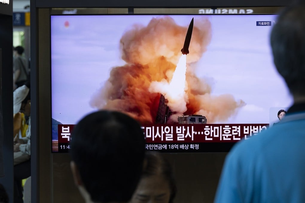 People in Seoul watch a news broadcast on August 12 showing a North Korean missile launch. Japan says it detected a suspected North Korean missile launch off the country's east coast on Thursday. Photo: EPA