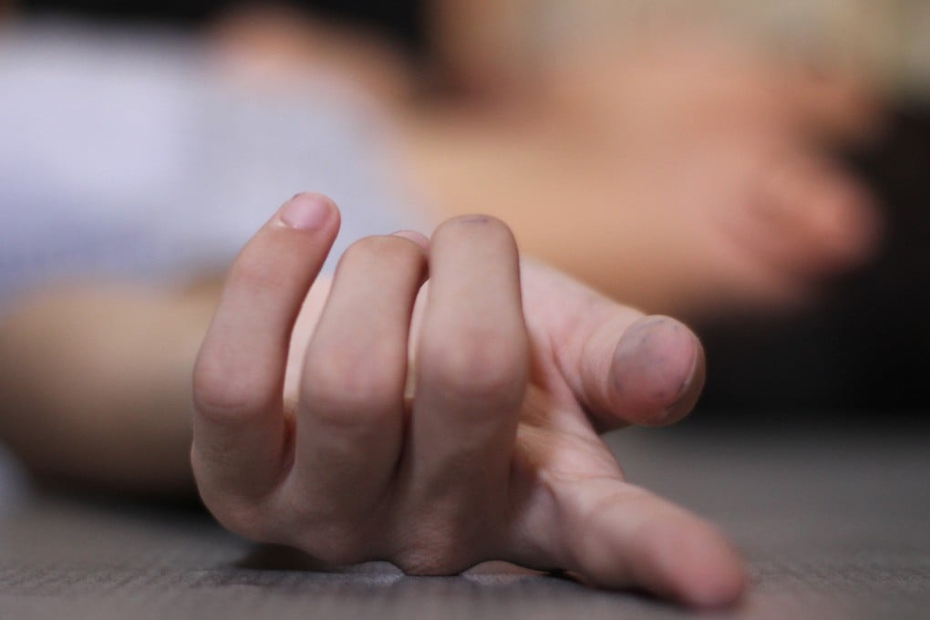 A 39-year-old programmer from Shenzhen unexpectedly died in his company toilet, sparking widespread concern over workplace health and safety. Photo: Shutterstock