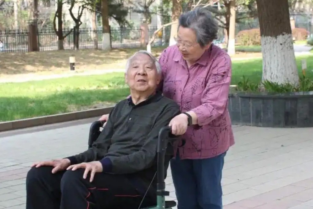 A 90-year-old Chinese woman inspires millions by full-time caregiving to preserve her Alzheimer’s husband’s dignity through engaging activities. Photo: CCTV