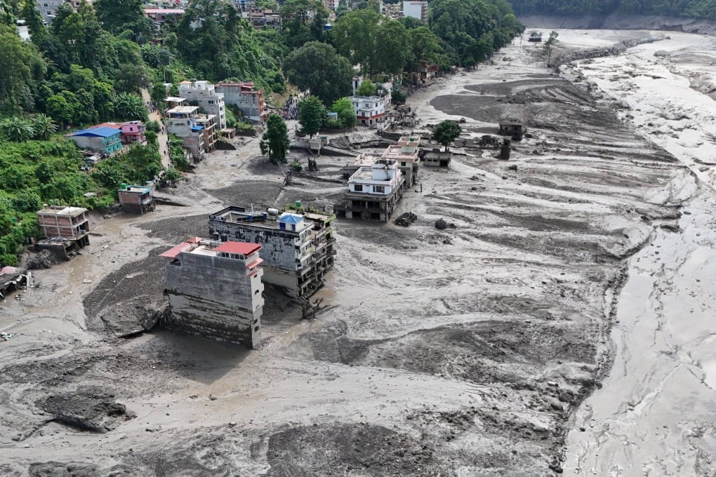 Satellite analysis indicates that the disaster started with a glacier collapse in Nepal. Photo: dpa