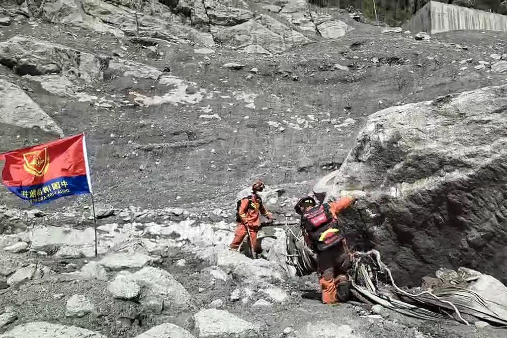 Chinese rescuers reach border checkpoint destroyed by Himalayan flood as Beijing promises emergency aid to Nepal