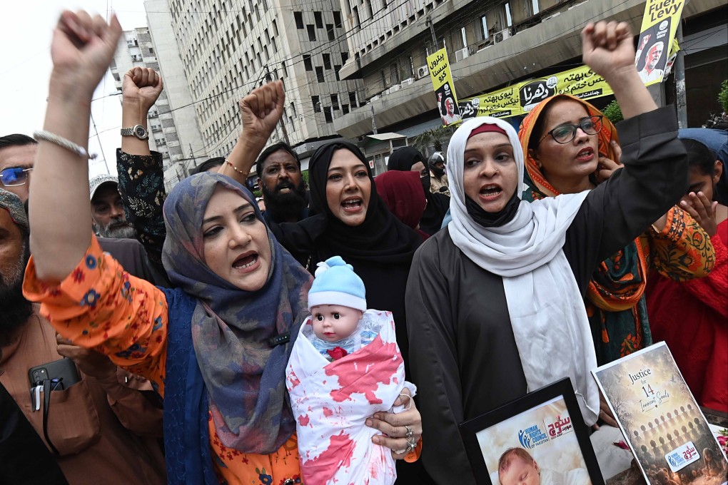 Sharif Suspends Officials, Orders Prosecutions After Infant Fire