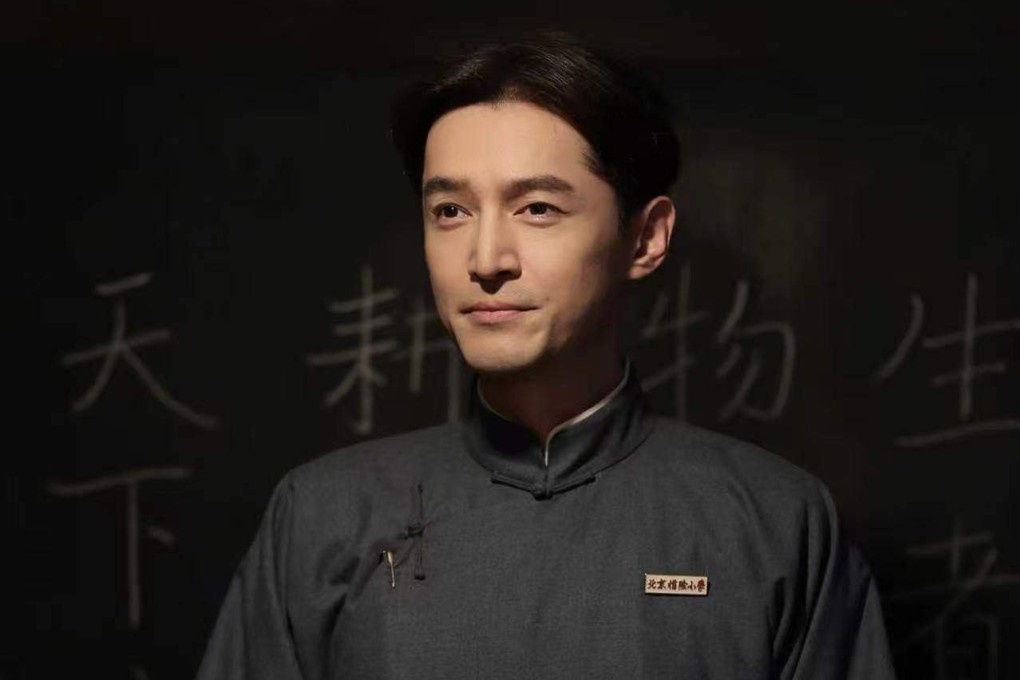 Hu Ge as Feng Jingbo, a spy who becomes embroiled in a years-long cat-and-mouse game with a stubborn Beijing official, in a still from I Know Who You Are (category: IIA Mandarin), directed by Feng Xiaogang. Lei Jiayin co-stars.