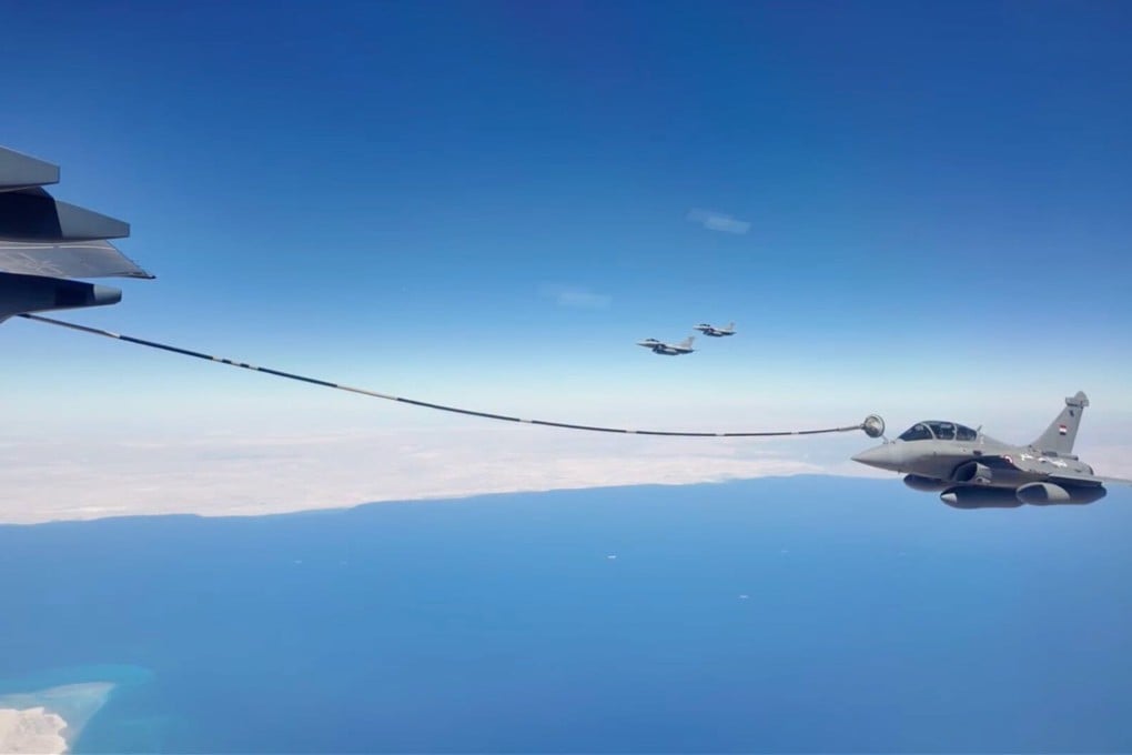 A Chinese YY-20 aerial tanker refuels an Egyptian Air Force Rafale fighter during the Eagles of Civilisation 2026 joint air exercise, according to imagery released by the Egyptian military. Photo: Handout