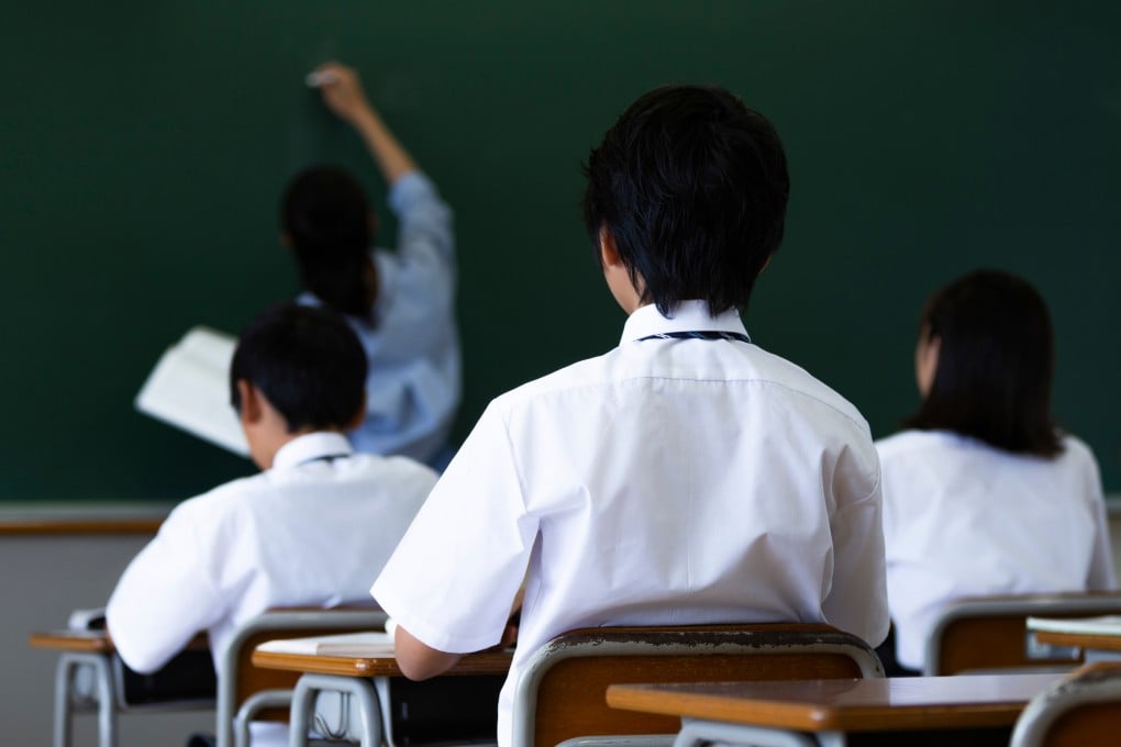 Junior high school students attend a class in Japan. Photo: Shutterstock