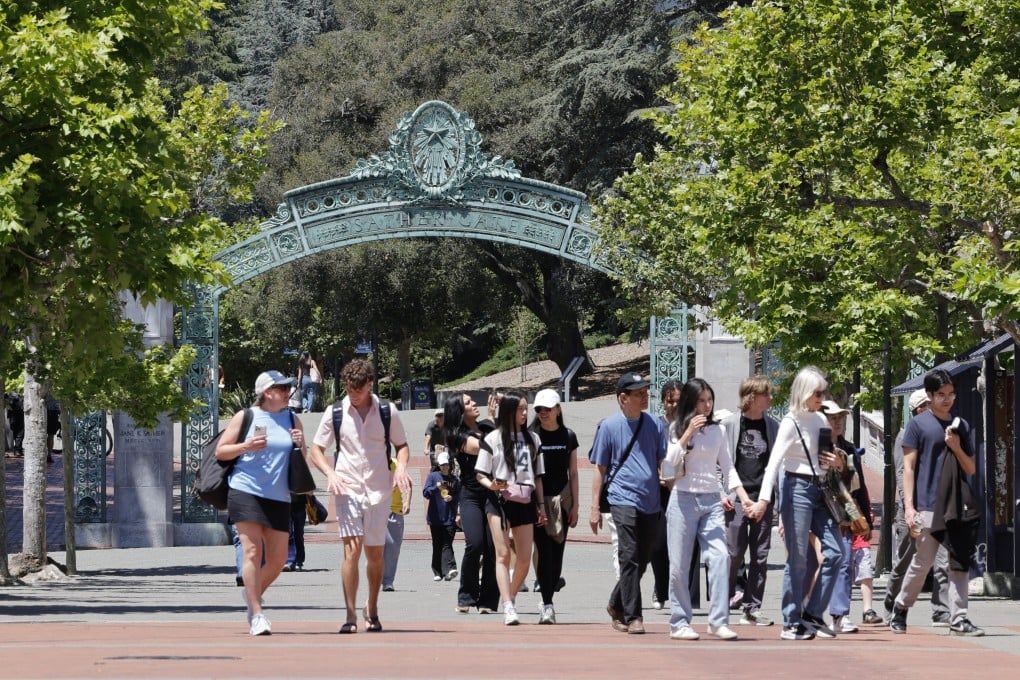 People walk through a gate on the campus of the University of California, Berkeley, one of the first institutions to respond to new directives on international students and internships. Photo: EPA-EFE