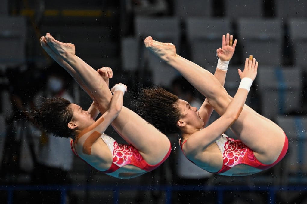 Zhang Jiaqi (left) and Chen Yuxi won the women’s synchronised 10m platform final at Tokyo Olympic Games. Photo: Xinhua