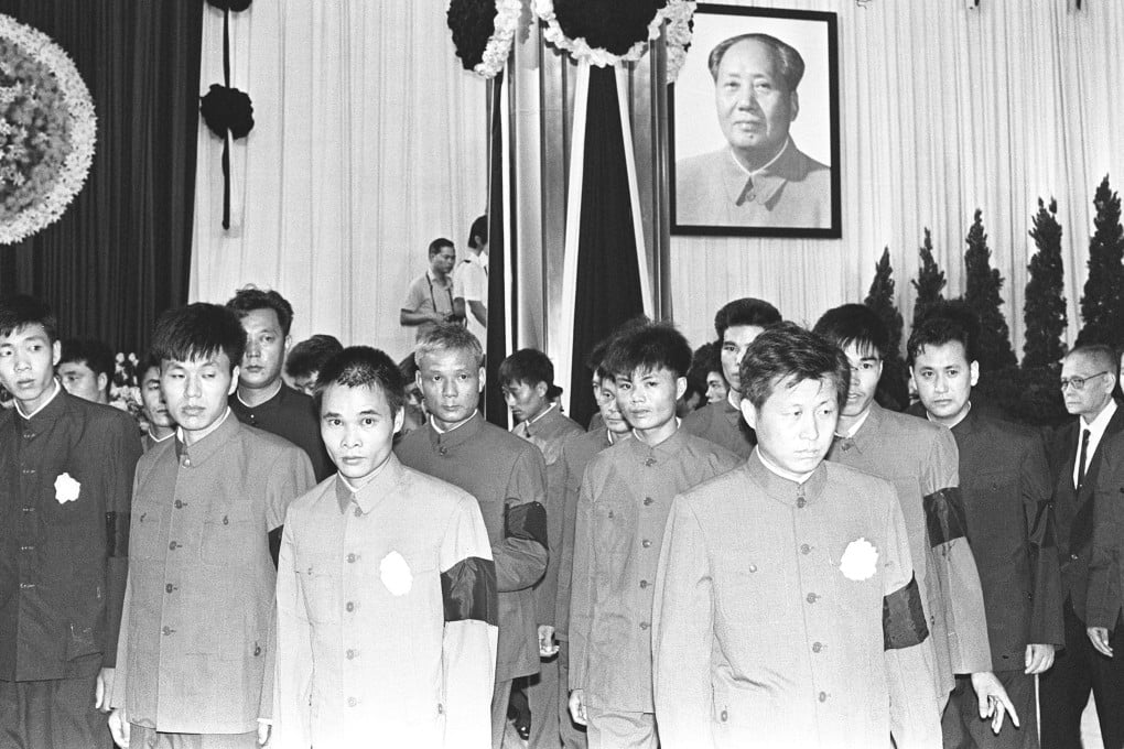 Mourners wearing black armbands attending the memorial service for China’s late leader Mao Zedong at the Bank of China building on September 16, 1976. Photo: Chan Kiu