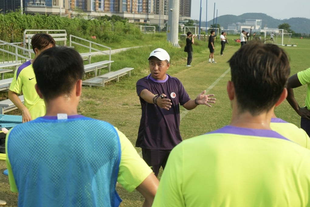 Tsang Chiu-tat issues instructions to his Hong Kong squad during training. Photo: Sun Yeung