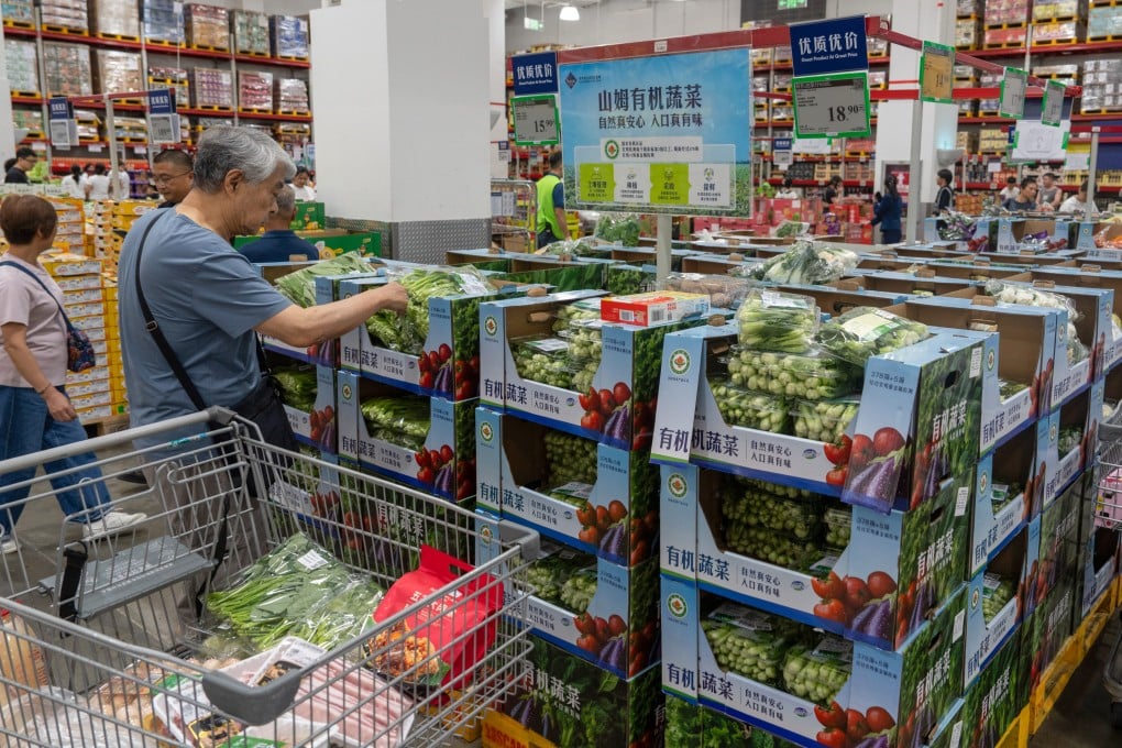 People shop at a Sam’s Club supermarket in Shenzhen. Photo: Sam Tsang