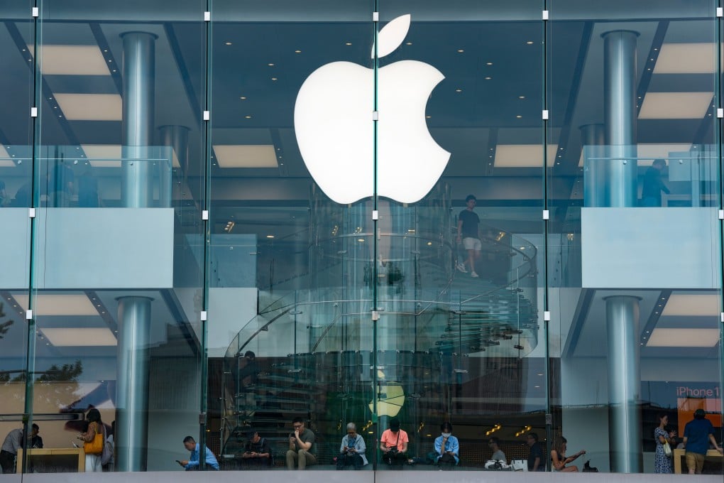 Hong Kong police received more than 700 reports of unauthorised credit card transactions worth HK$14.7 million linked to pre-orders for Apple’s latest phone models. Photo: Sam Tsang