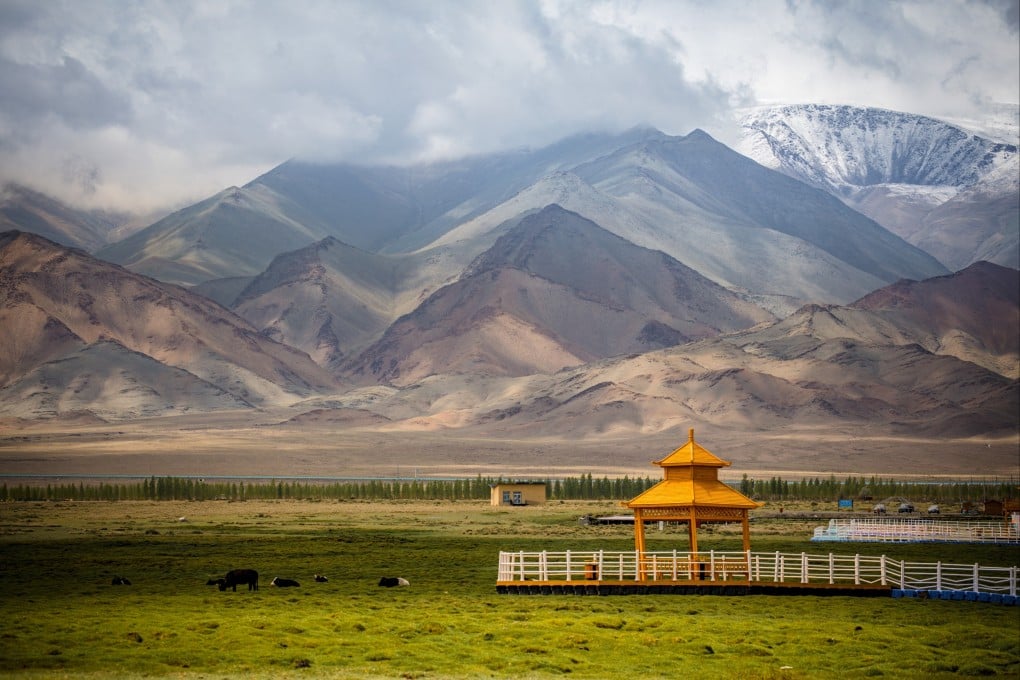 The Hami oasis in China’s Xinjiang Uygur autonomous region is nestled between the Tianshan Mountains and the Gobi Desert. Photo: Shutterstock