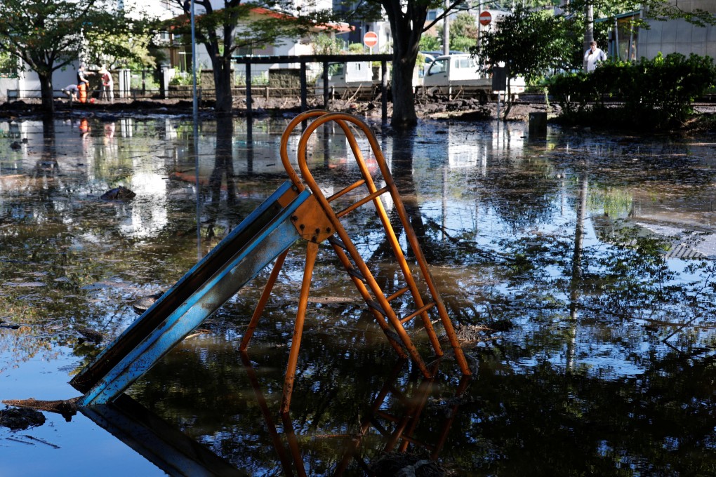Typhoon Dujuan Triggers 1.9 Million Evacuation in Tokyo