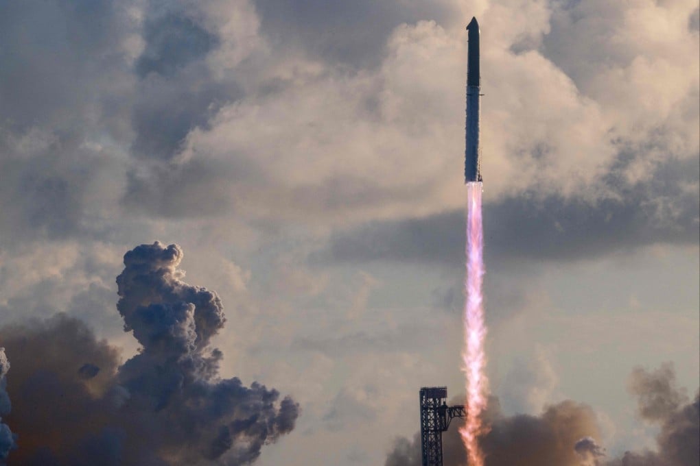 SpaceX Starship Flight 14 launches from its launch pad in Texas on Monday. Photo: via AFP