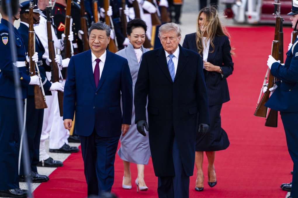 Chinese President Xi Jinping (front, left) arrives at Joint Base Andrews, Maryland on September 23 for his summit with President Donald Trump (front, right). Photo: EPA