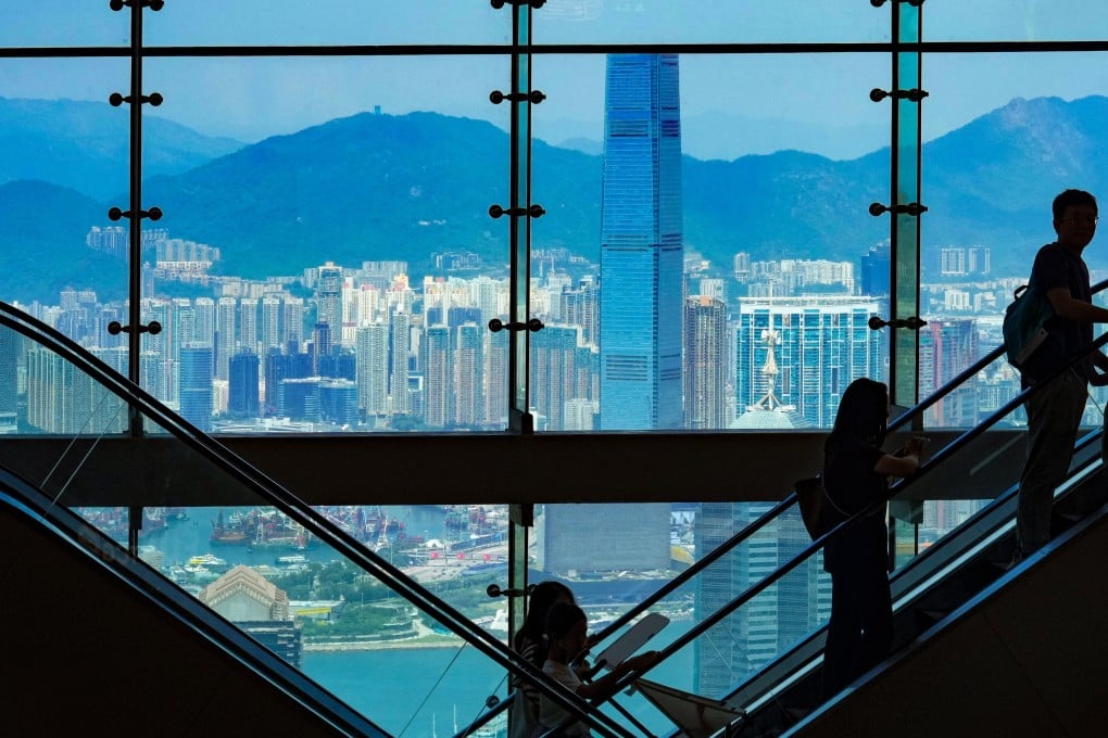 The vacancy rate in Hong Kong’s overall prime office market dropped to 12.5 per cent in August from 13.5 per cent a year earlier, according to Morgan Stanley. Photo: Dickson Lee