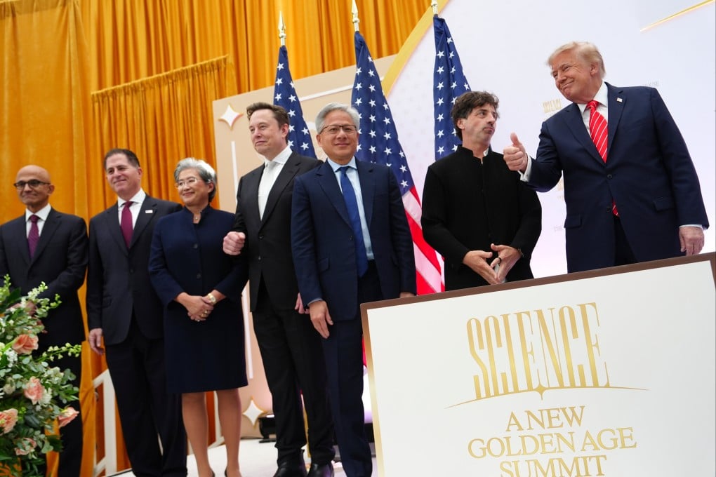 President Donald Trump gives a thumbs up before presenting awards to tech CEOs at the “Science: A New Golden Age Summit” in Washington on October 8. Photo: AP