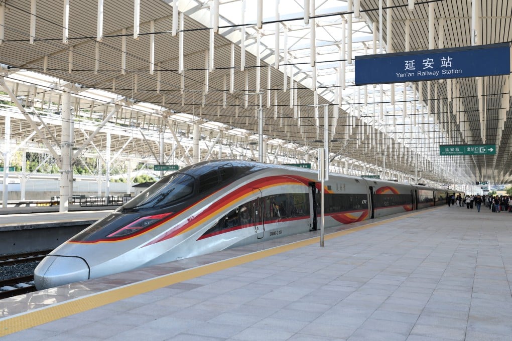 A Fuxing high-speed train arrives at Yan’an Railway Station in northwest China’s Shaanxi province on September 14. Photo: Xinhua