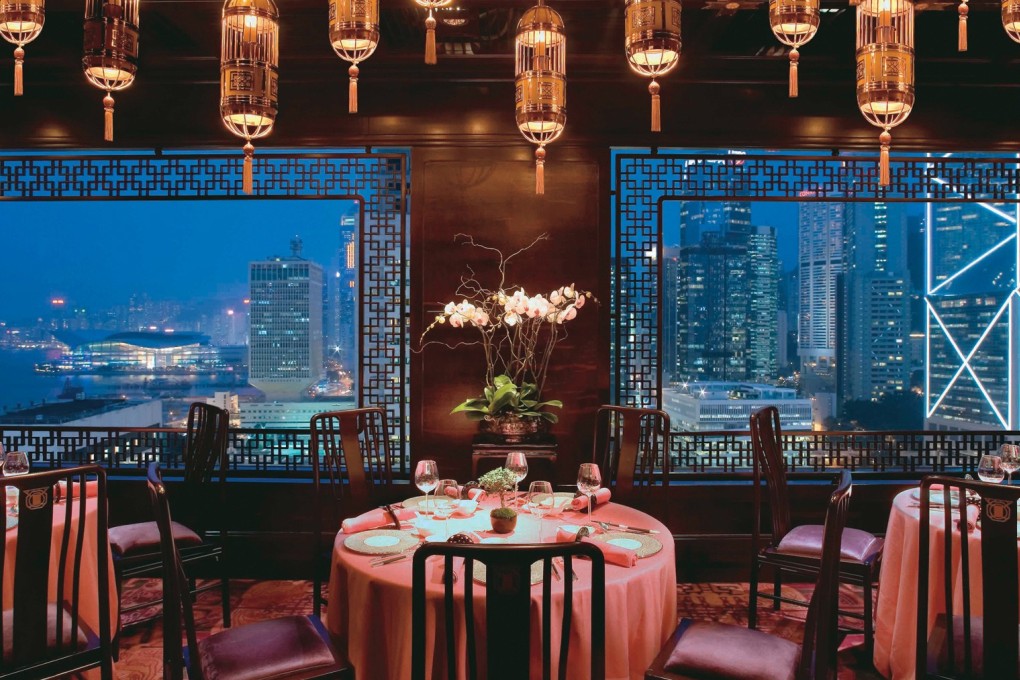Man Wah at the Mandarin Oriental has traditional decor.