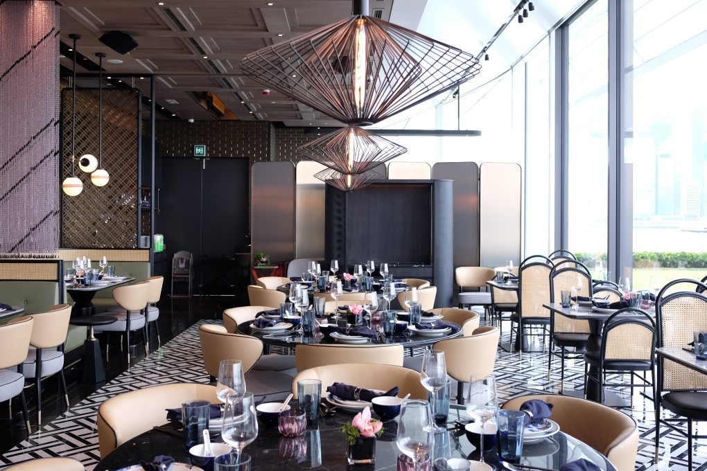 Hexa Hexa offers wide views over Victoria Harbour.