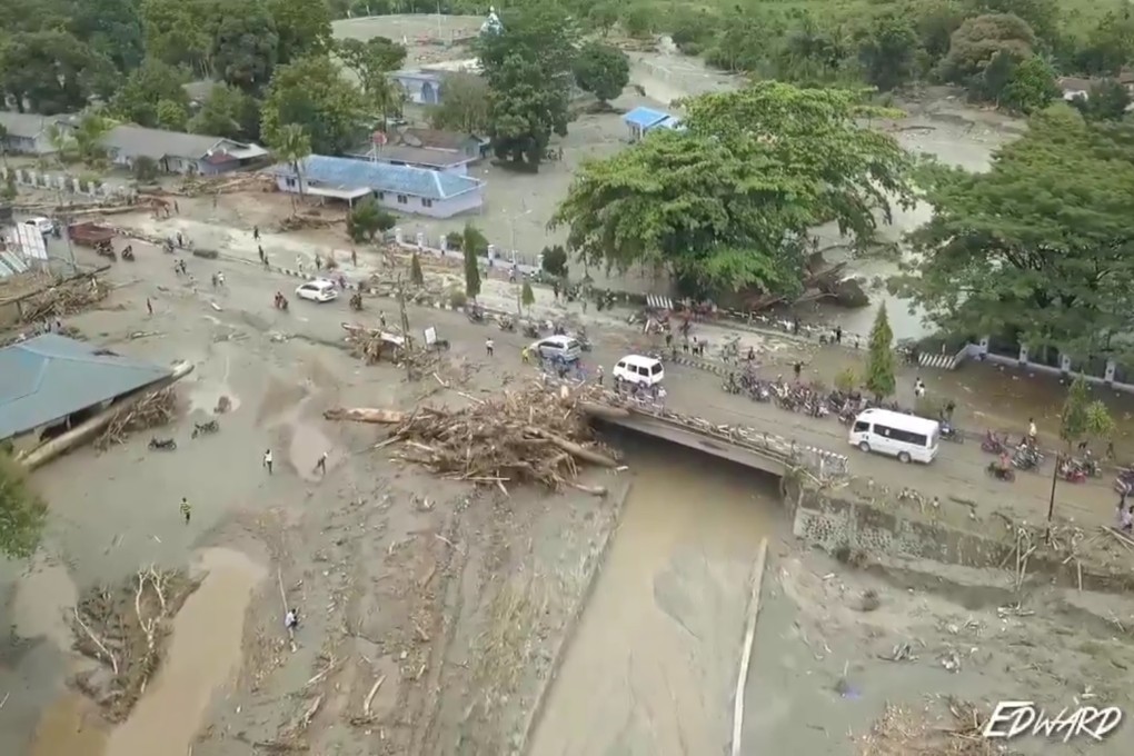At least 58 dead, thousands homeless, after flash floods hit Indonesia ...