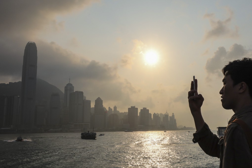 A view of Hong Kong island during the warmest winter this year on 2 March 2019. Photo: SCMP/Felix Wong
