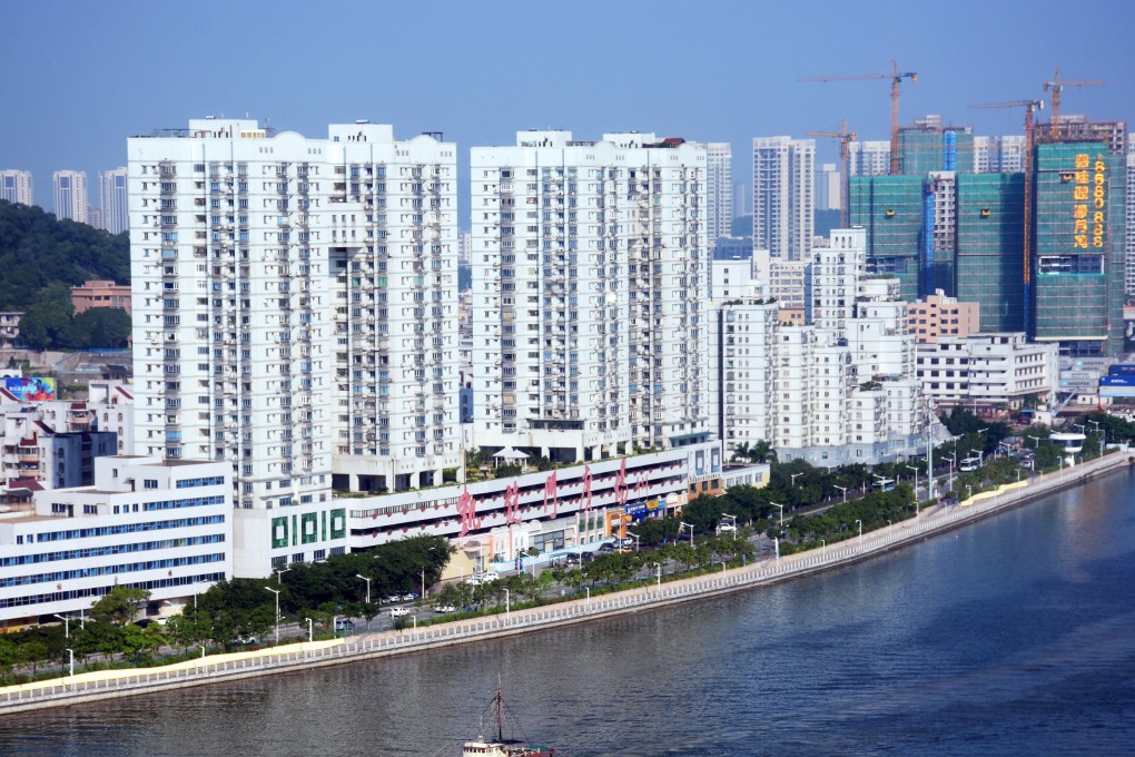Currently, Hongkongers can only buy commercial apartments on 40-year leases in Zhuhai’s free-trade zone. They are required to make down payments of at least 50 per cent, and the longest period for borrowing money is 10 years. Photo: Alamy