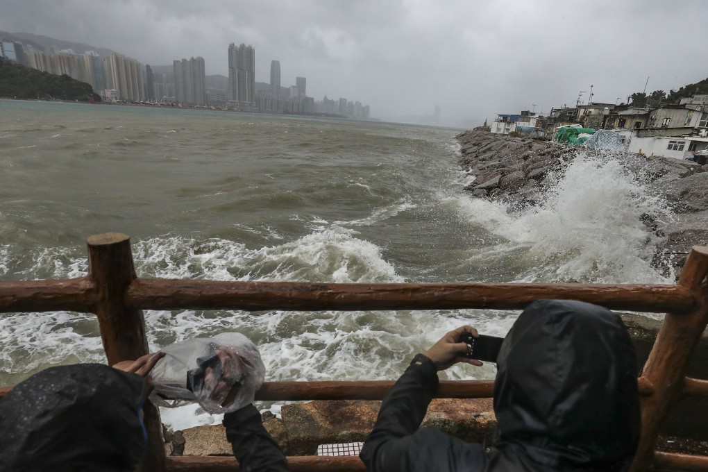 Lei Yue Mun takes a battering during Typhoon Mangkhut. The area was designated as a storm surge spot. Photo: Winson Wong