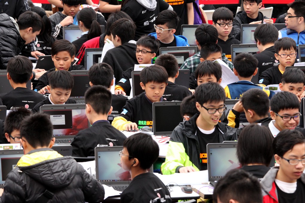 Around 1,000 young coders attempt to set a new world record of “The Most Youngsters Perform Coding” in Hong Kong, 2015. Photo: SCMP