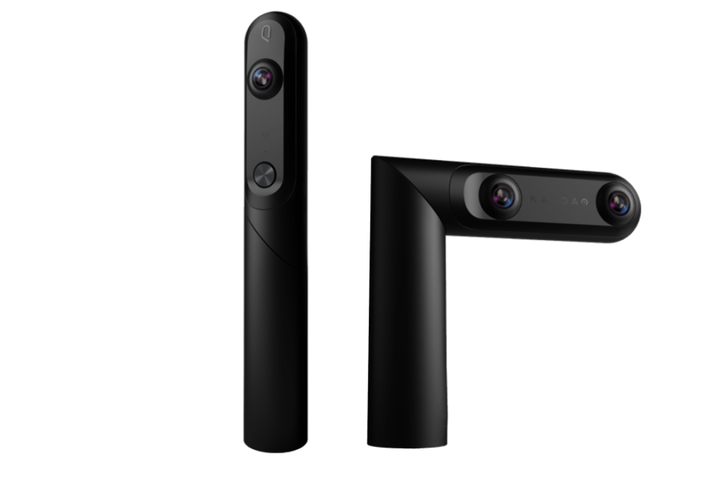 The QooCam 360 degree camera hinges in the middle to allow for 3D shooting. We test it against the Vuze XR 360 degree 3D camera.