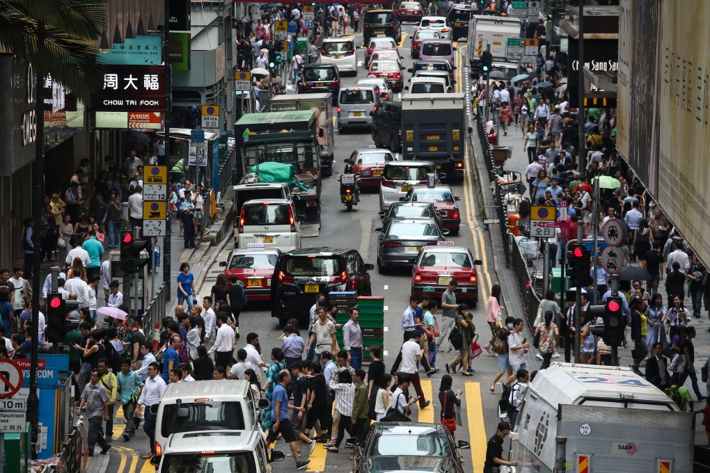 The pilot electronic road pricing scheme will cover 14 streets including Queen’s Road Central, Des Voeux Road Central and Connaught Road Central. Photo: Jonathan Wong