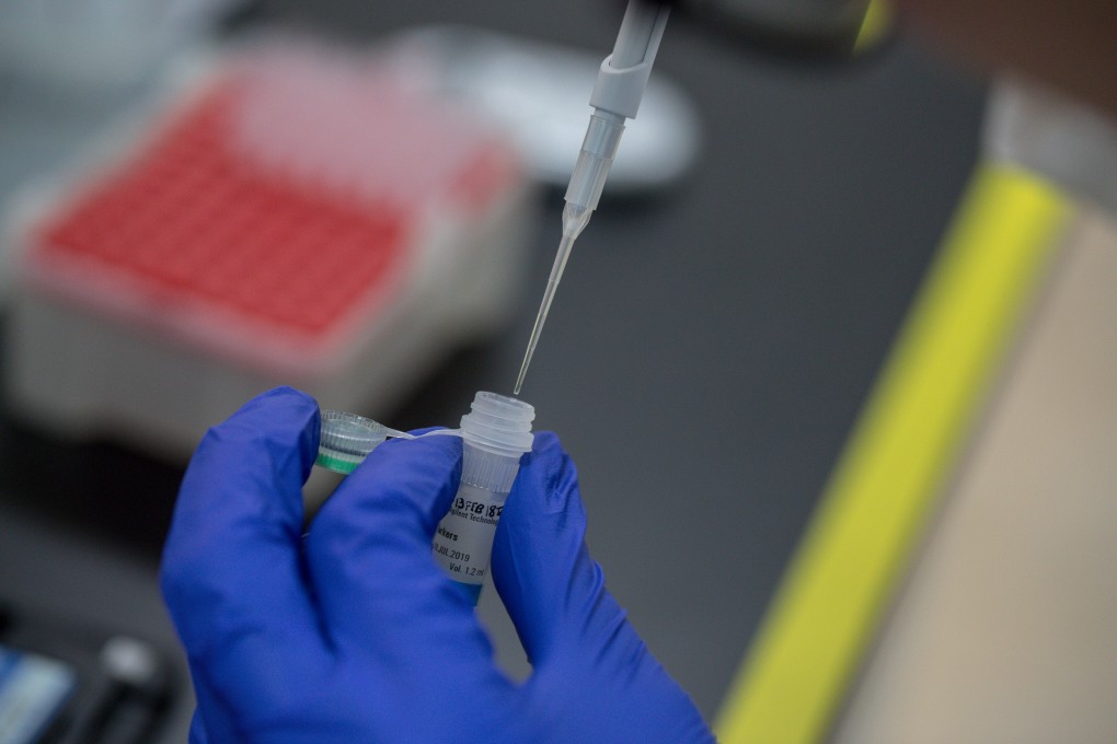 A scientist transfers fluids into a tube at the Driver Inc. laboratory in Shantou, China, on Wednesday, August 29, 2018. A pair of Harvard-trained American oncologists behind the startup Driver, backed by Hong Kong billionaire†Li Ka-shing, are attempting to harness technology to revamp cancer care. They're taking some of their earliest steps in China -- cancer's ground zero. Photo: Bloomberg