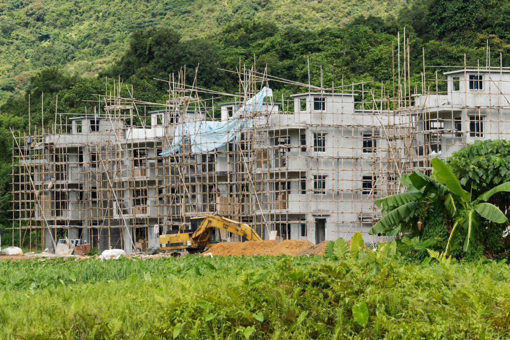 Small houses under construction at Hok Tau, Hong Kong, in 2016. Photo: Martin Williams