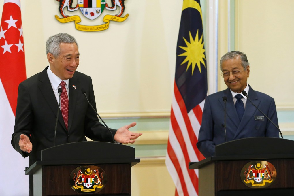 Singapore’s Prime Minister Lee Hsien Loong with Malaysia's Prime Minister Mahathir Mohamad in Putrajaya. Photo: Reuters
