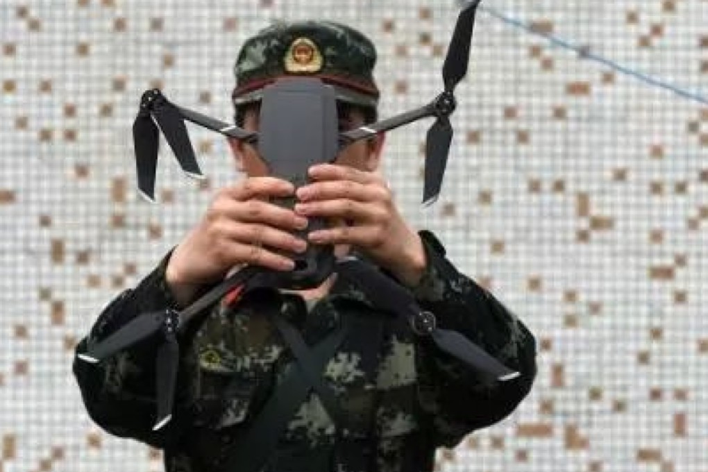 A drone reportedly was used to monitor border patrols before the smugglers set up a zip line between two buildings. Photo: Weibo