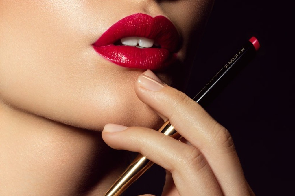 Hourglass Cosmetics’ refillable Confession lipstick makes for a sensual sight when reapplying your lipstick at the lunch table but becomes a bit of a liability when you’re going through airport customs.