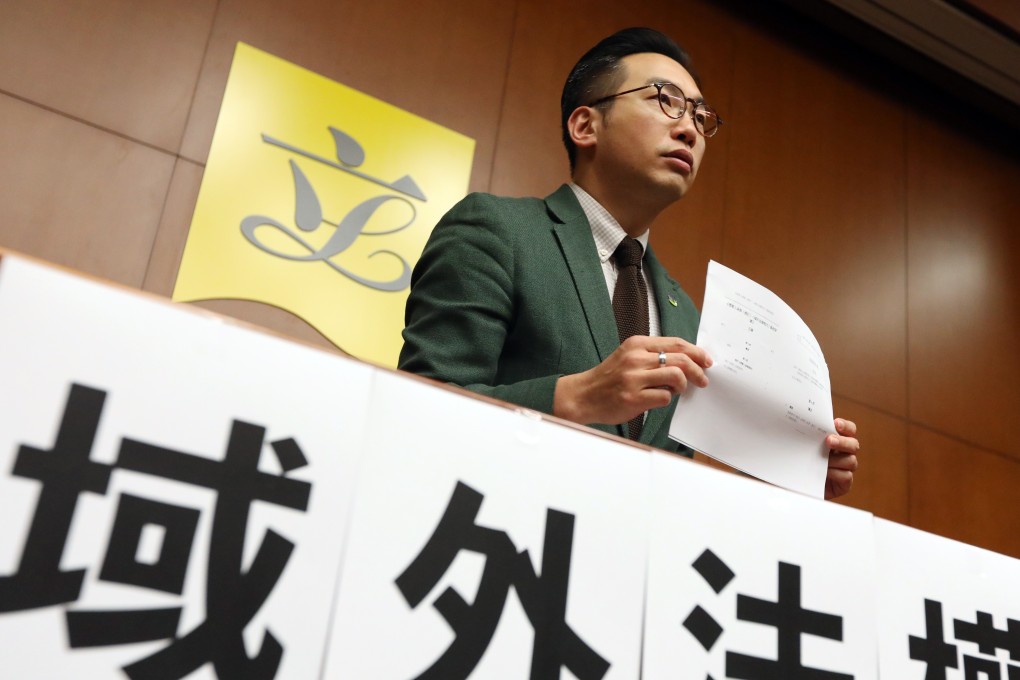 Civic Party leader Alvin Yeung lays out his party’s proposal at a press conference. Photo: Felix Wong