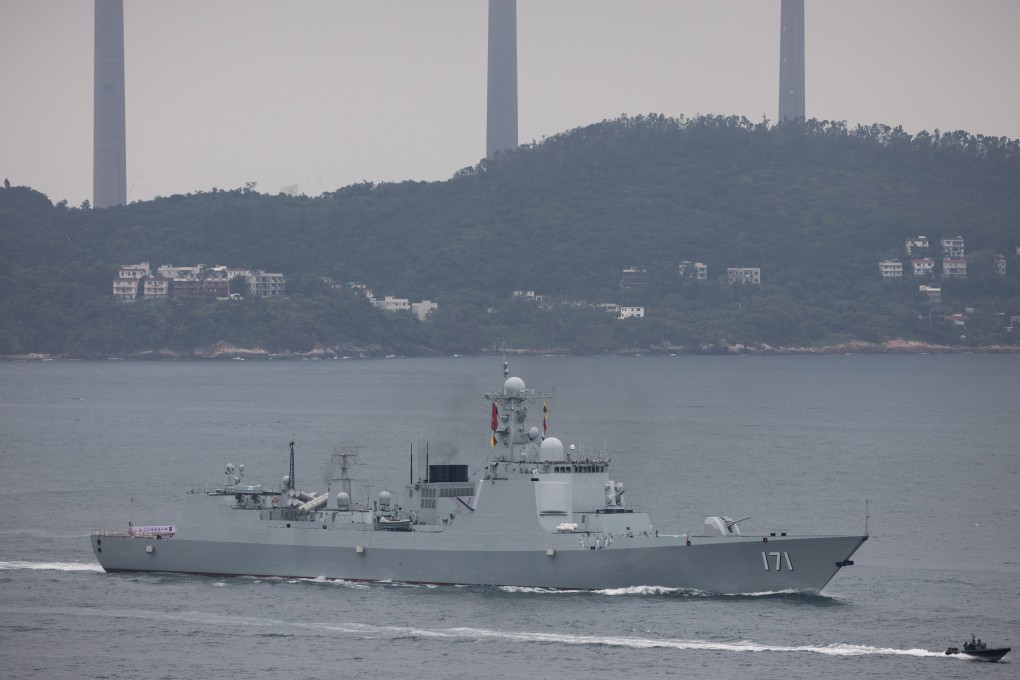 The destroyer Haikou sails into the East Lamma channel in Hong Kong on Tuesday. Photo: EPA