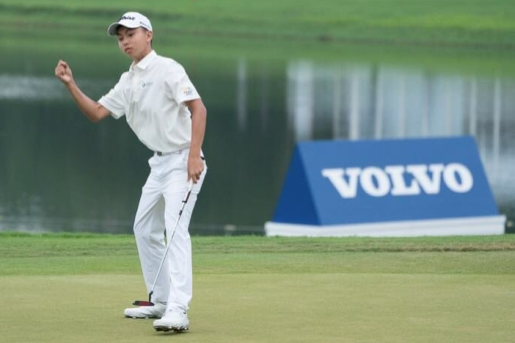 Kuang Yang celebrates sinking the putt that saw him make the cut. Photo: Twitter/@volvoingolf