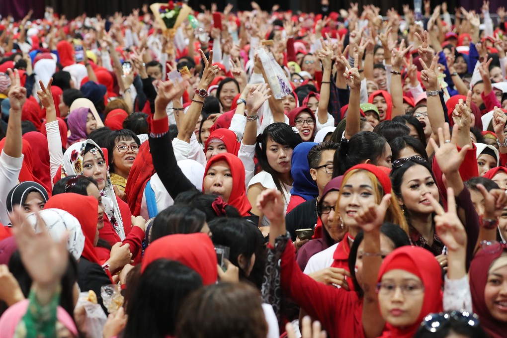 At a Moment’s Notice is a collection of short stories by former Indonesian domestic helpers in which they draw on their experiences working in Hong Kong, Singapore, Taiwan and Malaysia. Photo: Edward Wong