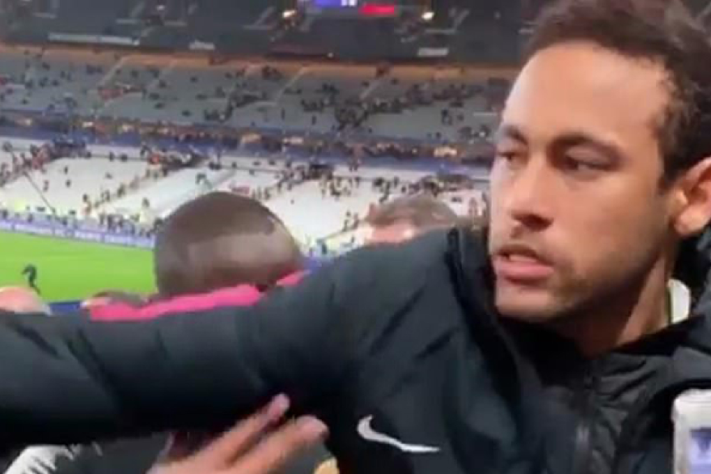 Neymar hits out at an abusive fan after PSGs French Cup final defeat. Photo: Twitter