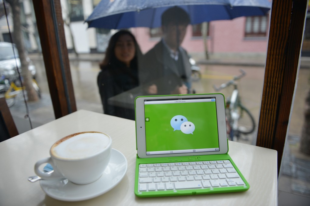 Although designed as a mobile app, the number of people who logged into WeChat on a computer increased almost 10 times in 2018 compared to 2015. Photo: AFP