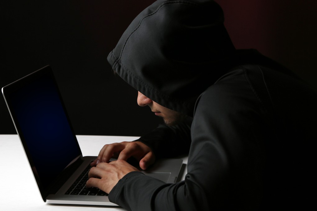 Lonely Chinese men are falling for the sweet voices of pretty girls online in the latest version of an internet scam. Photo: Shutterstock