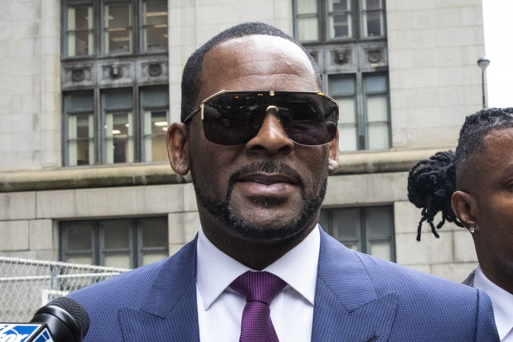 R. Kelly leaving after an appearance in court for Kelly’s child support case in Chicago in March. Photo: Chicago Sun-Times via AP