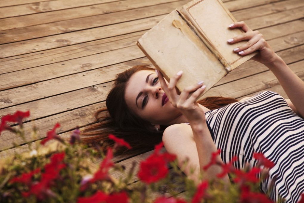 Summer is a perfect time to hook into your favourite romance novels. Photo: Shutterstock