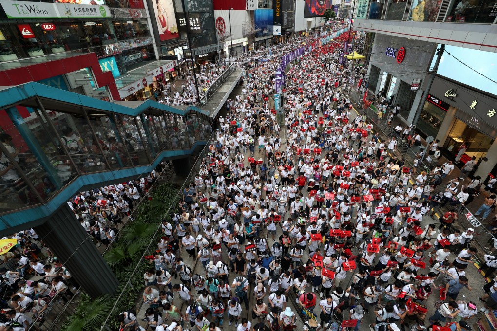 On June 9, 2019, protestors marched from Causeway Bay to the government headquarters in Admiralty in protest against the extradition bill. Photo: Robert Ng