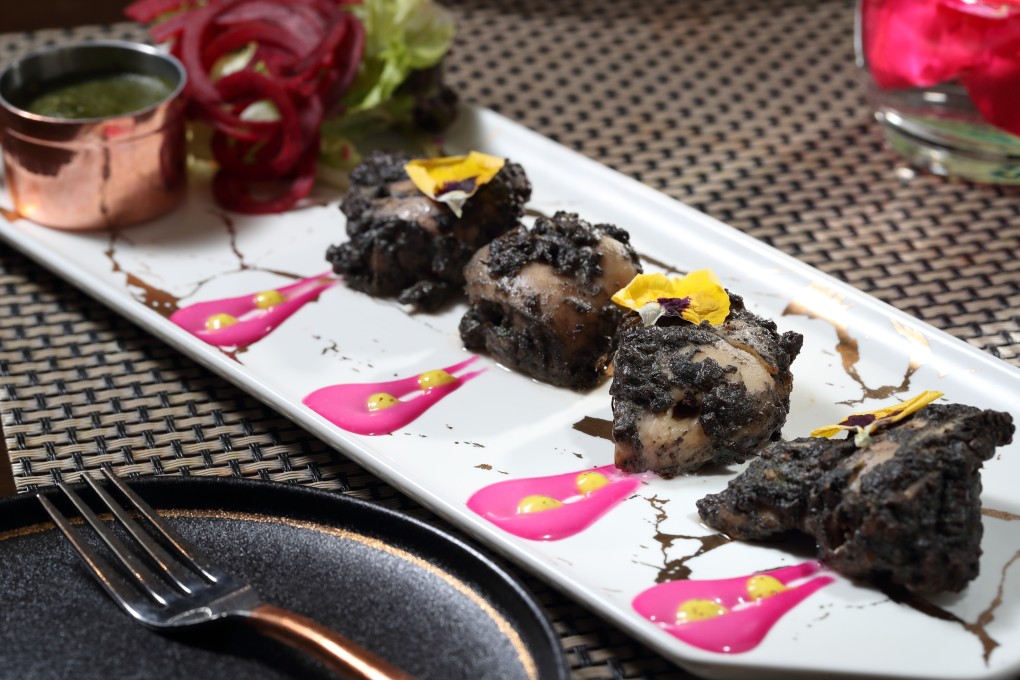 Spinach chaat with cheese served at Jashan