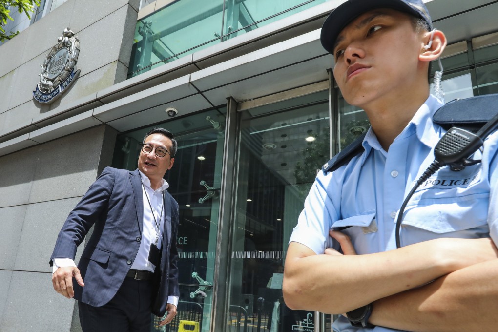 Superintendents’ Association Chairman Ronny Chan meets the police commissioner at the force’s Wan Chai headquarters. Photo: Felix Wong